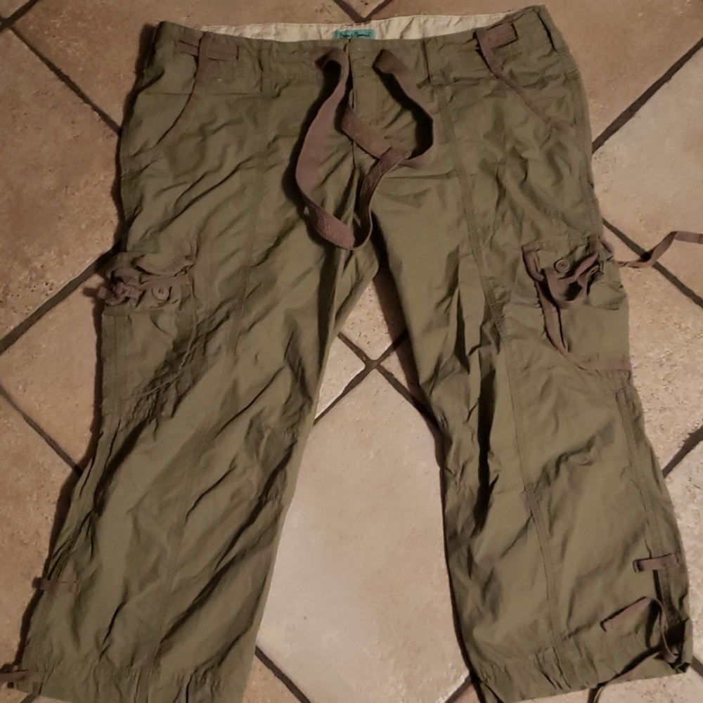 Steve & Barry's Size 14 Capri Cargos